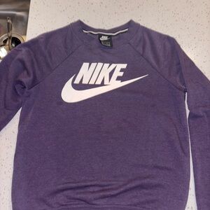 Nike Women's Purple Sweatshirt